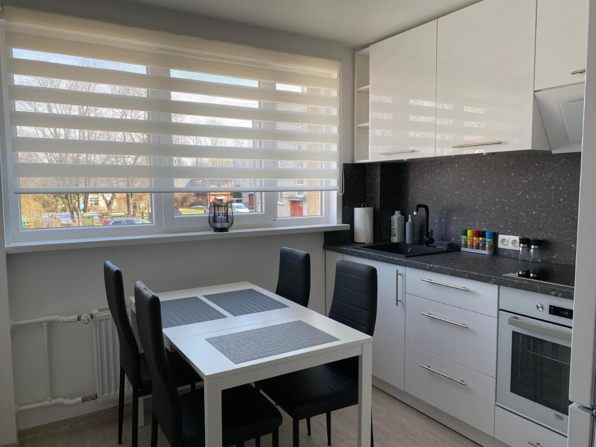 Centra Apartamenti Алуксне Экстерьер фото