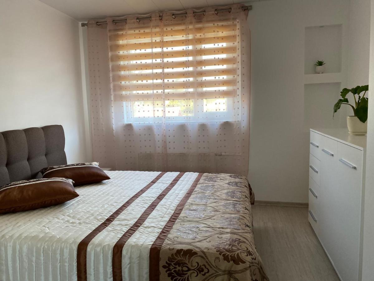 Centra Apartamenti Алуксне Экстерьер фото